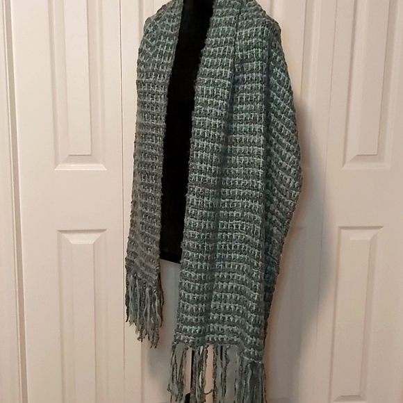 🎉HOST PICK🎉 Lucky Brand Scarf - Picture 2 of 3